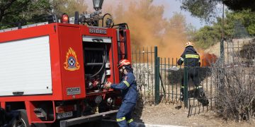 Άσκηση ετοιμότητας για αντιμετώπιση πυρκαγιάς – Στον Προφήτη Ηλία του Πειραιά