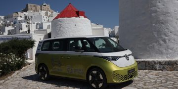 Το πείραμα της Αστυπάλαιας: Ένα μικρό νησί γίνεται εργαστήριο του μέλλοντος – Μετά τα ηλεκτροκινούμενα αυτοκίνητα, η έξυπνη κινητικότητα 