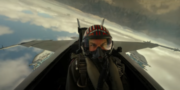 “Top Gun: Maverick” – Συνεχίζει να “σπάει ταμεία” στους θερινούς κινηματογράφους με πιλότο τον Τομ Κρούζ