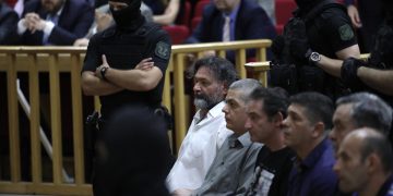 Άρχισε η δίκη της Χρυσής Αυγής στο Εφετείο – Απόντες οι Μιχαλολιάκος, Κασιδιάρης – Δρακόντεια μέτρα ασφαλείας | ΦΩΤΟ