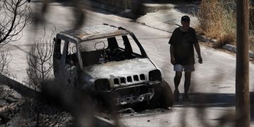 Η επόμενη μέρα στα καμένα – Το καλοκαίρι θα είναι σκληρό, τα πράγματα δεν θα είναι εύκολα, λέει ο Στυλιανίδης | ΦΩΤΟ