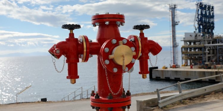 Ενεργειακή κρίση: Έκτακτη συνεδρίαση Διαχείρισης Κρίσεων – Συναγερμός για το φόβο διακοπής φυσικού αερίου από τη Ρωσία – Το ελληνικό σχέδιο για τα δυσμενέστερα σενάρια