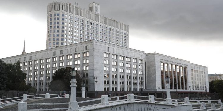 Κλιμακώνει η Μόσχα τις κινήσεις κατά της Αθήνας – Η Ρωσία πρόσθεσε την Ελλάδα στη λίστα των “μη φιλικών χωρών” μαζί με Δανία, Σλοβακία, Σλοβενία, Κροατία