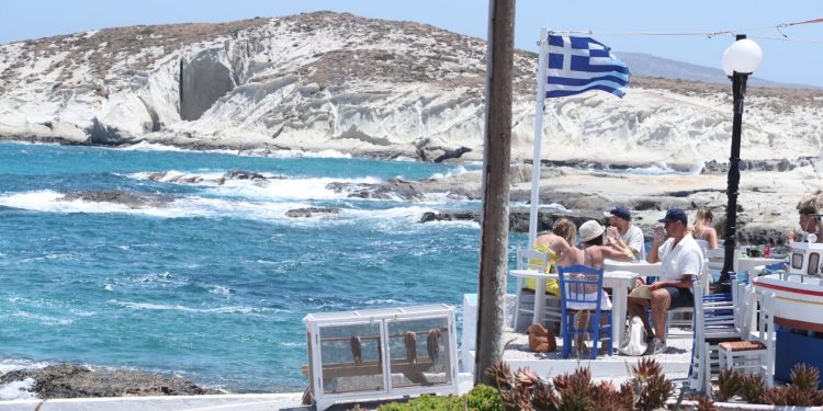 “Τουρισμός για όλους”: Άνοιξε η πλατφόρμα για 200.000 δικαιούχους χωρίς γεωγραφικούς περιορισμούς – Ποιοι μπορούν να υποβάλλουν αίτηση – Αναλυτικές οδηγίες