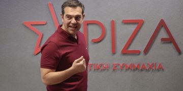 ΣΥΡΙΖΑ: Πρωθυπουργός της εξαπάτησης ο κ. Μητσοτάκης – Μετά το “απάτη pass” για τους λογαριασμούς του ρεύματος ήρθε το “απάτη για όλους” στον τουρισμό