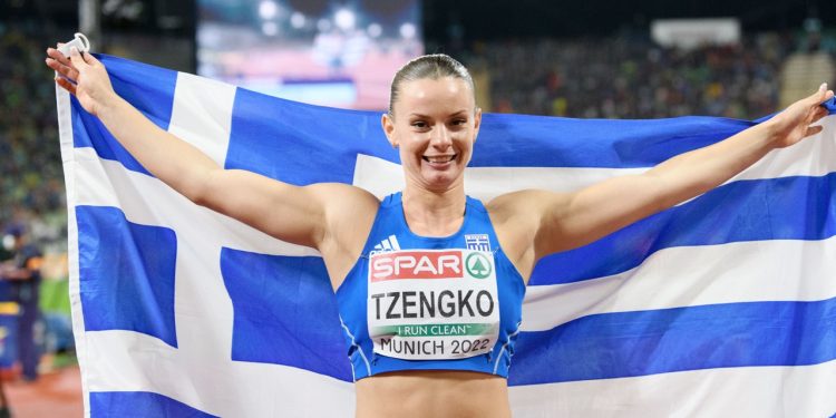 Χρυσό η Ελίνα Τζένγκο! Το 4ο για την Ελλάδα –  Έγινε η νεαρότερη πρωταθλήτρια Ευρώπης στον ακοντισμό πριν κλείσει τα 20 της χρόνια | ΦΩΤΟ