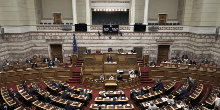 “Η μάχη των Αρχηγών”… πλην Ανδρουλάκη – Στη Βουλή οι υποκλοπές με τα βλέμματα στον πρωθυπουργό – Εκτός από τις κόντρες θα υπάρξουν νέα στοιχεία; 