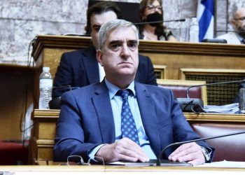 Παρακολουθήσεις ΕΥΠ: Παραιτήθηκε ο Κοντολέων, Διοικητής της Υπηρεσίας Πληροφοριών και ο ΓΓ του πρωθυπουργού Γρ. Δημητριάδης – Ξέσπασε πολιτική κόντρα 