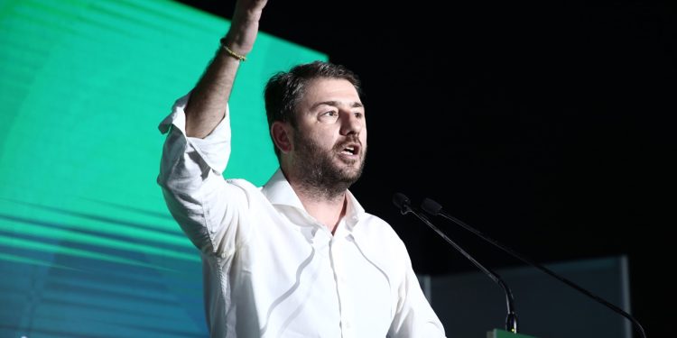 Ανδρουλάκης: Το στοίχημά μας είναι μια ισχυρή ανατροπή στο πολιτικό σκηνικό – Ο λαός δεν θέλει ούτε Μητσοτάκη, ούτε Τσίπρα – Ευθύνη του ΠΑΣΟΚ να γίνει κυβέρνηση | ΦΩΤΟ