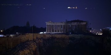 Τα μέτρα Ευρωπαϊκών χωρών για μείωση ενέργειας – Χαμηλή θερμοκρασία και σβησμένα φώτα – Θα ζήσουμε Χριστούγεννα χωρίς φωτισμένα λαμπιόνια;