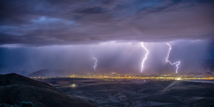 Έκτακτο Δελτίο καιρού: Έρχεται η κακοκαιρία Bogdan – Καταιγίδες, κεραυνοί, χαλαζοπτώσεις και πολύ ισχυροί άνεμοι – Πού θα εκδηλωθούν τα επικίνδυνα φαινόμενα