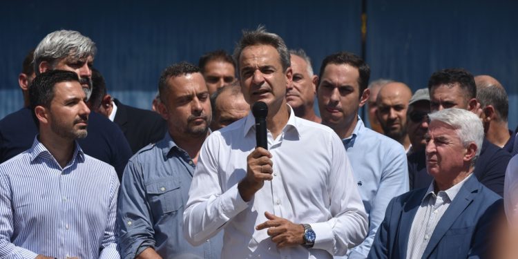 Μητσοτάκης: Εξασφαλίσαμε όλες τις θέσεις εργασίας και επενδύσεις 200 εκατ. ευρώ στα Ναυπηγεία Ελευσίνας – Ενίσχυση της Οικονομίας και της γεωπολιτικής θέσης της χώρας | ΦΩΤΟ