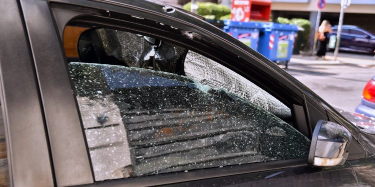 Εκτέλεσαν άνδρα στα Πετράλώνα με 14 σφαίρες – Ξεκαθάρισμα λογαριασμών η πιθανότερη εκδοχή – Ανθρωποκυνηγητό της Αστυνομίας για τον εντοπισμό των δραστών | ΦΩΤΟ