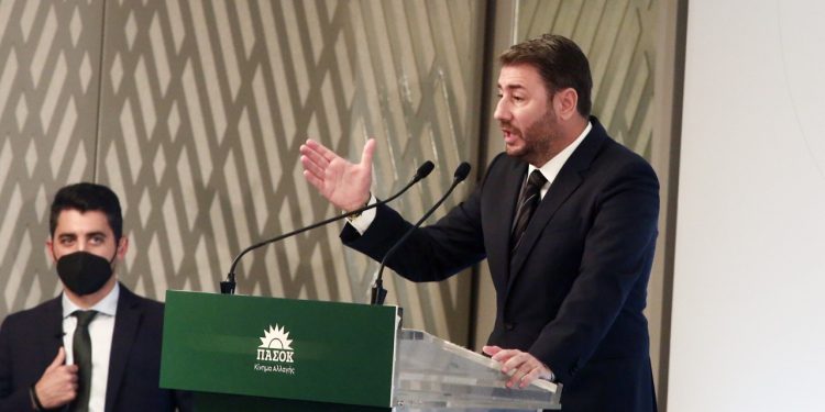 Ανδρουλάκης για ΕΣΥ: Δημόσιο σύστημα υγείας ευέλικτο, αποτελεσματικό, ανταγωνιστικό και πρωτοπόρο – Τιμούμε την πολιτική παρακαταθήκη της Φώφης Γεννηματά | ΦΩΤΟ