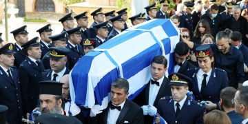 Αλέξανδρος Νικολαΐδης: Πλήθος κόσμου για το «τελευταίο αντίο» στον Ολυμπιονίκη – Παρών ο Αλέξης Τσίπρας και πολλοί άνθρωποι του Αθλητισμού και του πολιτικού κόσμου | ΦΩΤΟ