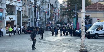 Φονική έκρηξη στην Κωνσταντινούπολη: Έξι νεκροί και 81 τραυματίες προκάλεσε η τρομοκρατική επίθεση σε πολυσύχναστη περιοχή – Μια γυναίκα πυροδότησε τη βόμβα | ΦΩΤΟ