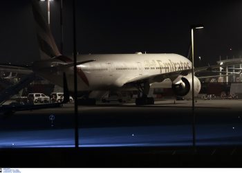 Θρίλερ με αεροπλάνα της Emirates: Συναγερμός στο “ΕΛ. ΒΕΝΙΖΕΛΟΣ” από πληροφορία της CIA – Εντολή να επιστρέψει το ένα και να μην απογειωθεί το δεύτερο – Δεν βρέθηκε κάτι ύποπτο | ΦΩΤΟ