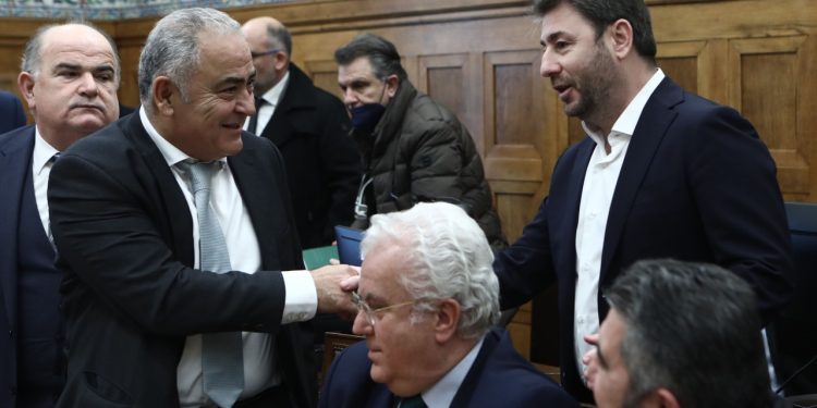 Ανδρουλάκης: Συνάντηση με εκπροσώπους επιστημονικών και παραγωγικών φορέων – “Να υπάρξει η μέγιστη δυνατή πίεση ώστε να μην γίνει νέα αύξηση των ασφαλιστικών εισφορών” | ΦΩΤΟ
