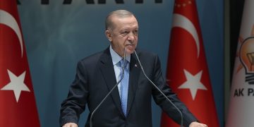 Ερντογάν: Επισπεύδει τις προεδρικές και βουλευτικές εκλογές ο τούρκος πρόεδρος – Πιθανή ημερομηνία η 30η Απριλίου αντί της 18ης Ιουνίου – Συμφωνία με τον εταίρο του Μπαχτσελί 