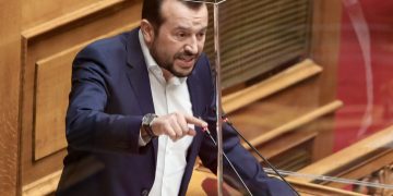 Παππάς εναντίον γραμματέως Καλογρίτσα: “Η ψευδομάρτυρας θα κληθεί για όσα κατέθεσε να αναμετρηθεί με την αλήθεια και τη Δικαιοσύνη – Υποβάλλω μήνυση εναντίον της”