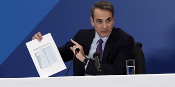 Μητσοτάκης: Νέες παροχές πριν τις κάλπες και προγραμματικές μετεκλογικές υποσχέσεις – Νέο ενιαίο μισθολόγιο Δημοσίων Υπαλλήλων το 2024 και αυξήσεις μισθών | ΦΩΤΟ