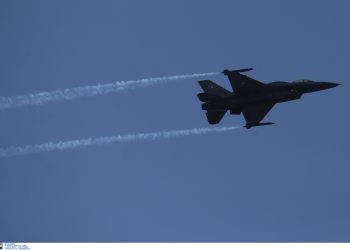 Πτώση Φάντομ: Νεκρός ο συγκυβερνήτης του F-4 που κατέπεσε ανοιχτά της Ανδραβίδας – Συνεχίζονται οι έρευνες για τον εντοπισμό του κυβερνήτη – Tριήμερο πένθος στις Ένοπλες Δυνάμεις