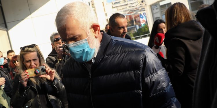 Φιλιππίδης: “Είμαι άπιστος, βιαστής δεν είμαι – Δεν είμαι πια ηθοποιός, δεν θέλω καμία σχέση με αυτό το χώρο, ούτε απέξω δε θέλω να περάσω – Είναι μεθοδευμένη η υπόθεση” | ΦΩΤΟ