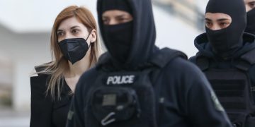 Ρούλα Πισπιρίγκου: Απορρίφθηκε το αίτημα αναβολής της δίκης για τον θάνατο της Τζωρτζίνας – Πολιτική αγωγή ο Δασκαλάκης που είναι και ο πρώτος μάρτυρας – Κληρώθηκαν οι ένορκοι | ΦΩΤΟ