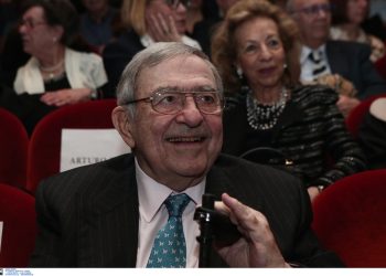 Πέθανε ο τέως βασιλιάς Κωνσταντίνος – Έμεινε στην ιστορία για την παραβίαση του Συντάγματος στη σύγκρουσή του με τον Γεώργιο Παπανδρέου, την Αποστασία και την αποδοχή της Δικτατορίας της 21ης Απριλίου