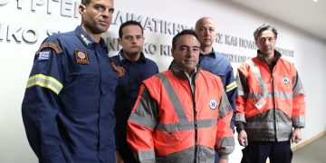 ΕΜΑΚ: Φτάσαμε πρώτοι στην Τουρκία – Δεν σταματήσαμε μέχρι την τελευταία στιγμή να επιχειρούμε – Λειτουργούσαμε πάντα με γνώμονα την διάσωση της ανθρώπινης ζωής | ΦΩΤΟ