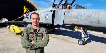Πτώση Φάντομ: Νεκρός και ο κυβερνήτης του F-4 Ευστάθιου Τσιτλακίδης – Σύμφωνα με το Γενικό Επιτελείο Αεροπορίας, η συγκέντρωση και η ανάλυση των ευρημάτων το επιβεβαίωσαν 