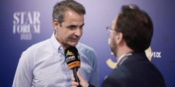 Μητσοτάκης: “Οι σταθερές κυβερνήσεις από ένα κόμμα είναι οι πιο κατάλληλες για τη χώρα μας – Η δική μας παράταξη είναι αυτή που ιστορικά συγκρούστηκε με το «βαθύ κράτος»”