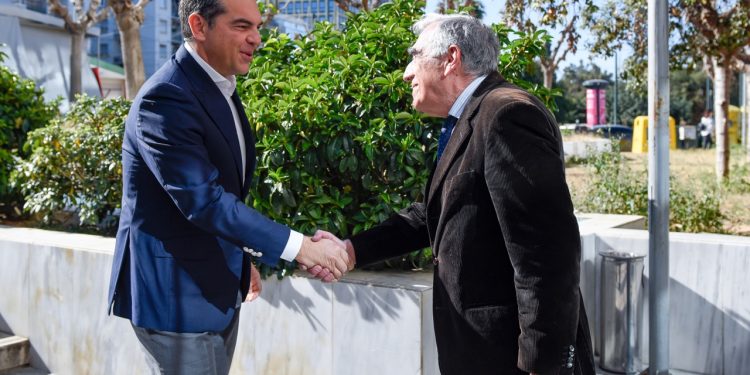 Τσίπρας: “Σήμερα ο πολίτης αισθάνεται απόλυτα ανασφαλής απέναντι στο κράτος – Ο κ. Μητσοτάκης οφείλει απαντήσεις για την υπόθεση παρακολούθησης της Άρτεμις Σίφορντ”