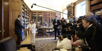 Εκλογές: Στην Πρόεδρο της Δημοκρατίας ο πρωθυπουργός για την προκήρυξη των εκλογών – Επικαλείται: ανάπτυξη, οικονομική σταθερότητα και ανάκτηση της επενδυτικής βαθμίδας | ΦΩΤΟ