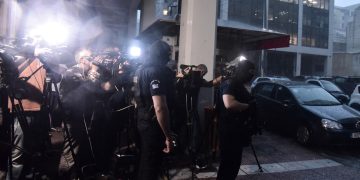 Έγκλημα στο Blue Horizon: Διώξεις ασκήθηκαν στα τέσσερα μέλη του πληρώματος του πλοίου – Σοκ στην κοινή γνώμη για τον θάνατο του 36χρονου επιβάτη Αντώνη Κ. | ΦΩΤΟ