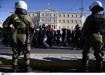 Αλέξανδρος Γρηγορόπουλος: Συγκεντρώσεις και πορείες στην Αθήνα για τα 15 χρόνια από τον θάνατό του – Κλειστές Σταδίου, Πανεπιστημίου και σταθμοί Μετρό | ΦΩΤΟ