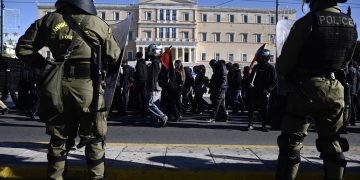 Αλέξανδρος Γρηγορόπουλος: Συγκεντρώσεις και πορείες στην Αθήνα για τα 15 χρόνια από τον θάνατό του – Κλειστές Σταδίου, Πανεπιστημίου και σταθμοί Μετρό | ΦΩΤΟ