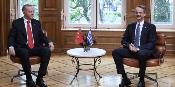 Ο Ερντογάν στην Αθήνα: Συνάντηση κορυφής στο Μέγαρο Μαξίμου – Σε θερμό κλίμα η υποδοχή Μητσοτάκη – Σε εξέλιξη το Ανώτατο Συμβούλιο Συνεργασίας | ΦΩΤΟ 
