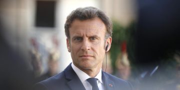 Μακρόν: Η Γαλλία αποφάσισε να μη συμμετάσχει στις αεροπορικές επιθέσεις κατά των Χούθι – Για να αποφευχθεί περαιτέρω κλιμάκωση