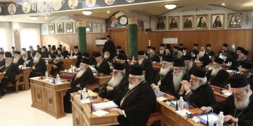 Γάμος ομόφυλων: Έκτακτη σύγκληση της Ιεραρχίας της Εκκλησίας – Αναμένονται σκληρή ανακοίνωση, επιστολές στους  βουλευτές και κηρύγματα | ΦΩΤΟ