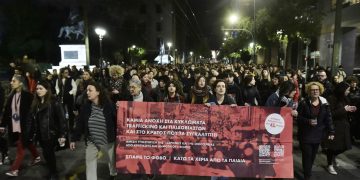 Κολωνός: Κύμα αντιδράσεων μετά την πρόταση της εισαγγελέως – Αθώωση Μίχου για τις κατηγορίες βιασμού και μαστροπείας | ΦΩΤΟ