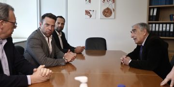 Κασσελάκης: Πρέπει να ξέρουμε τα δεδομένα των εκλογέων του εξωτερικού – Ποιος τα διέρρευσε και πού αλλού έχουν διαρρεύσει | ΦΩΤΟ